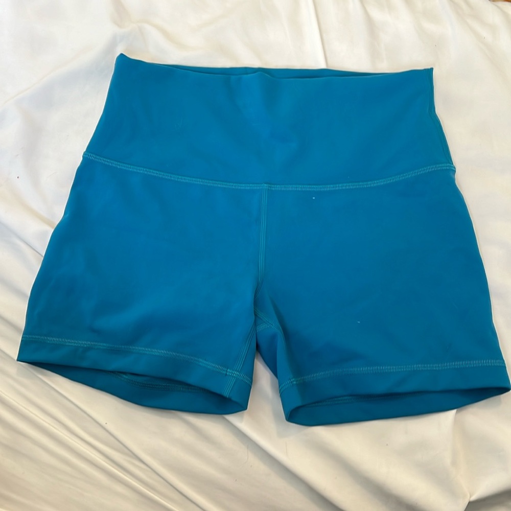 Wunder Under Biker Shorts size 8 4 inch